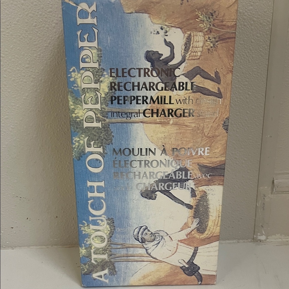 A Touch of Pepper Electronic Rechargeable Peppermill - Blue & Tan Artwork